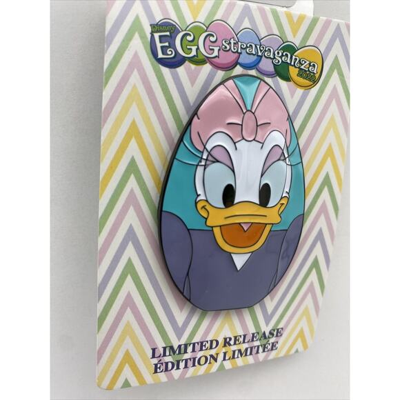 Disney Parks Pin Daisy Duck Happy Easter Egg 2022 EGGstravaganza LR Trading Pin - Picture 3 of 4
